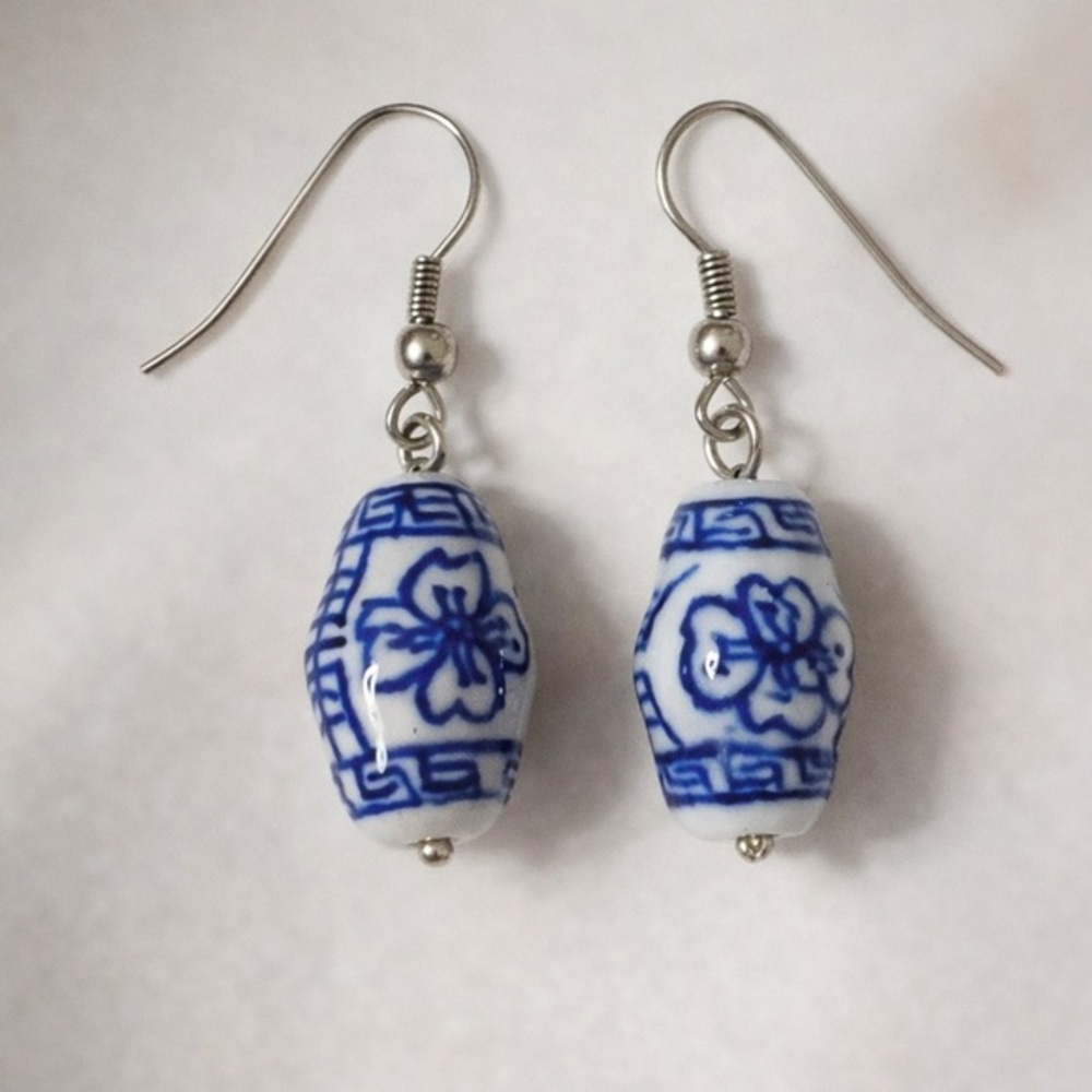 💙🤍Blue & White Porcelain Bead Dangle Earrings | Floral Ceramic Style🎏